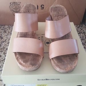 Lucky Brand sandle wedges